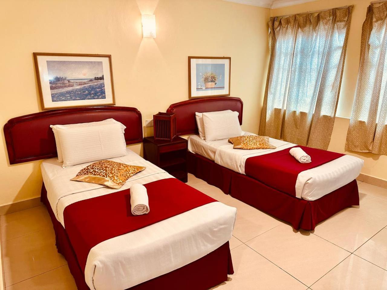 Carlton Hotel Seremban - Next To Terminal Bus Station Zewnętrze zdjęcie