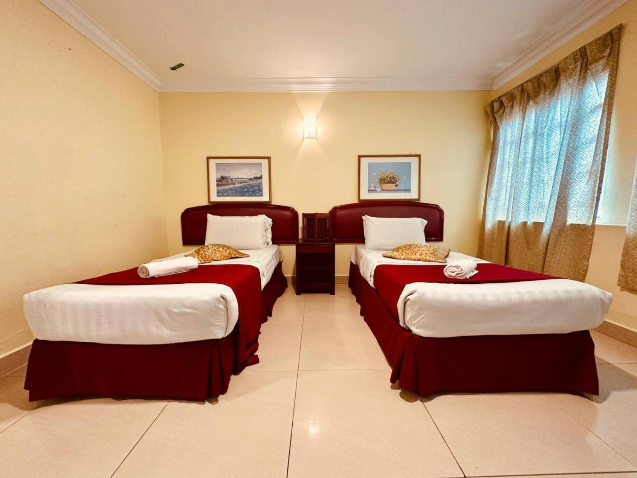 Carlton Hotel Seremban - Next To Terminal Bus Station Zewnętrze zdjęcie